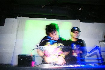 01 DJ SHIMAMURA DJ